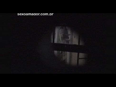 ❤️ Blondie ichi bo'sh g'ishtlar orqasida yashiringan qo'shni voyeur tomonidan yashirincha videoga tushadi ️❌ Super seks bizda uz.dreamypassionjourney.ru ❌️